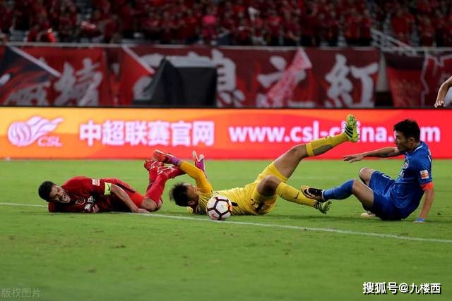 巴萨因纪律问题关闭对阿拉维斯比赛的死忠看台